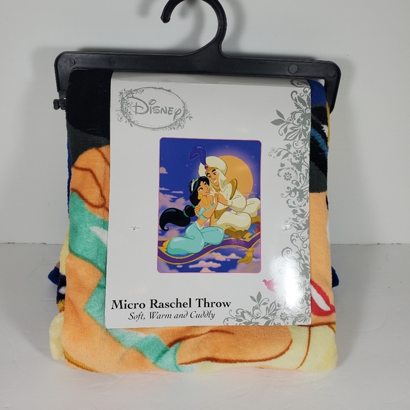 Disney Aladdin Magic Carpet Micro Raschel Throw Blanket 48" x 60" NWT - Picture 1 of 2
